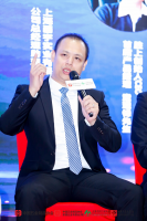 名人訪談箱體五金創始人香蕉性爱视频董事...